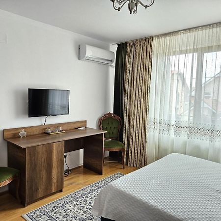 Vila De La Lugas Oradea Ngoại thất bức ảnh