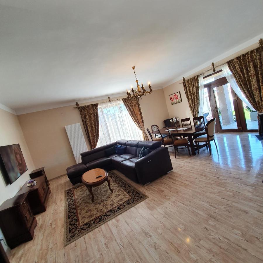 Vila De La Lugas Oradea Ngoại thất bức ảnh
