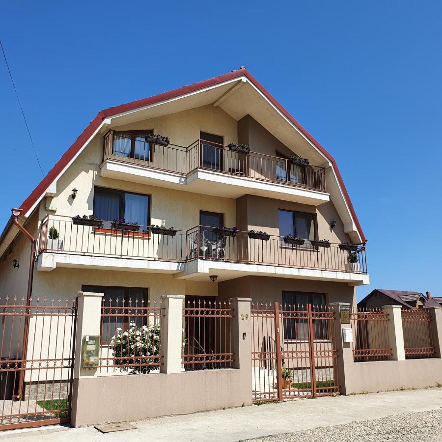 Vila De La Lugas Oradea Ngoại thất bức ảnh