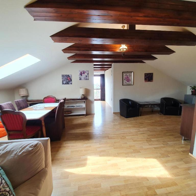 Vila De La Lugas Oradea Ngoại thất bức ảnh
