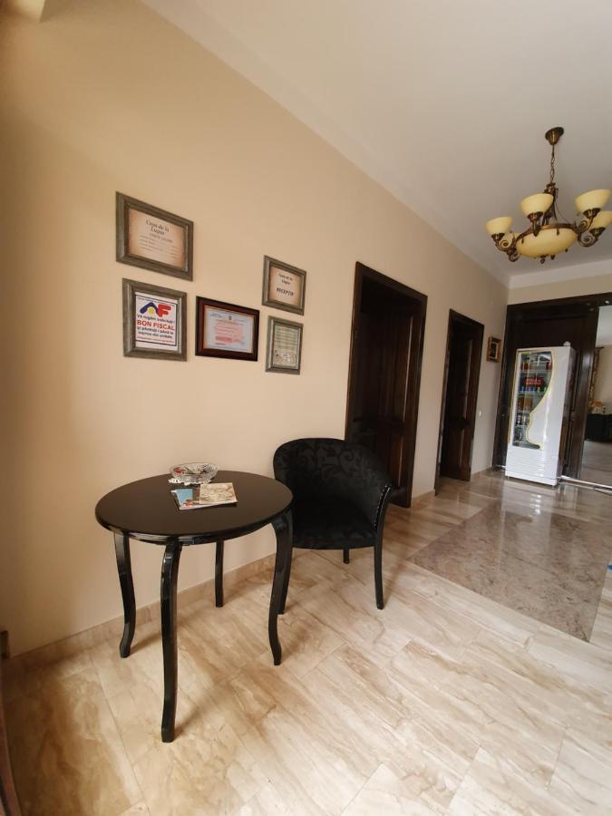 Vila De La Lugas Oradea Ngoại thất bức ảnh