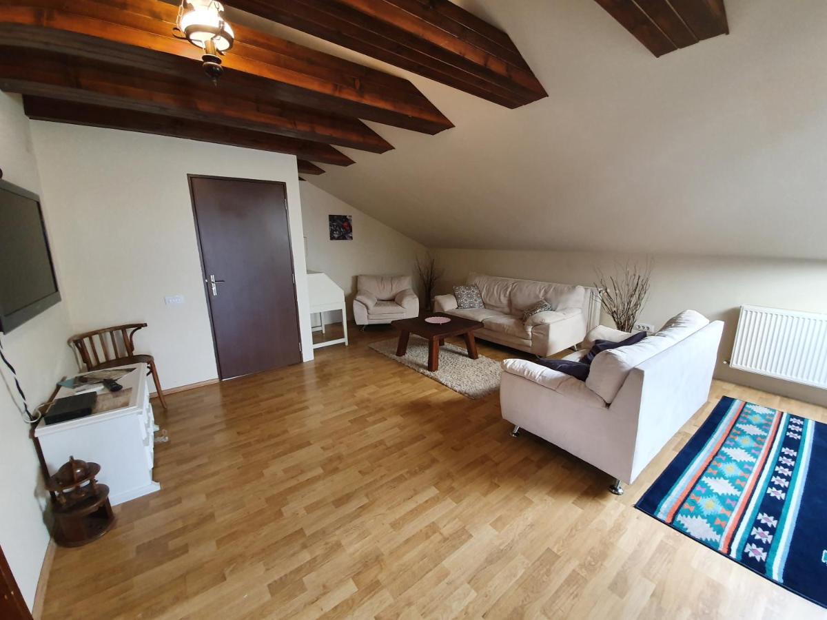 Vila De La Lugas Oradea Ngoại thất bức ảnh