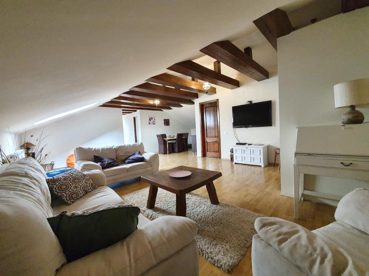Vila De La Lugas Oradea Ngoại thất bức ảnh